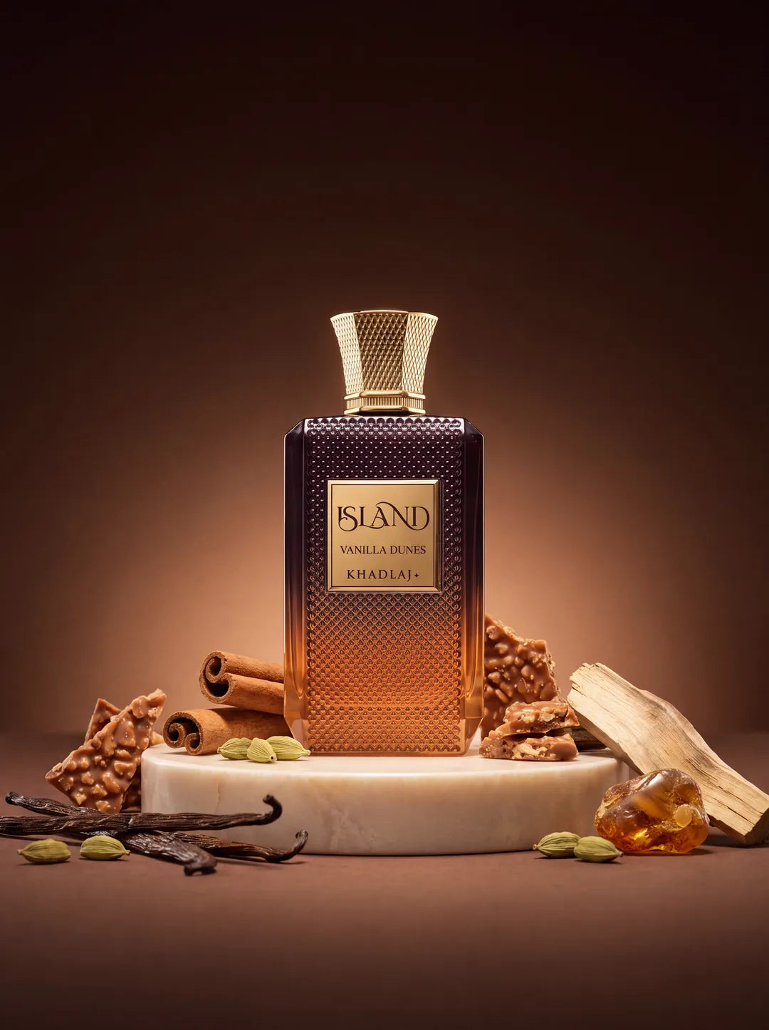 Khadlaj Island Vanilla Dunes perfume with vanilla pods and cinnamon